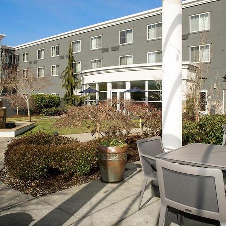 Courtyard By Marriott Seattle Kirkland Hotel Exterior photo